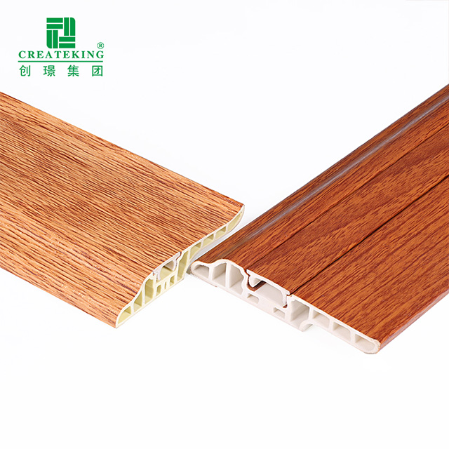 Bếp ốp chân tường PVC