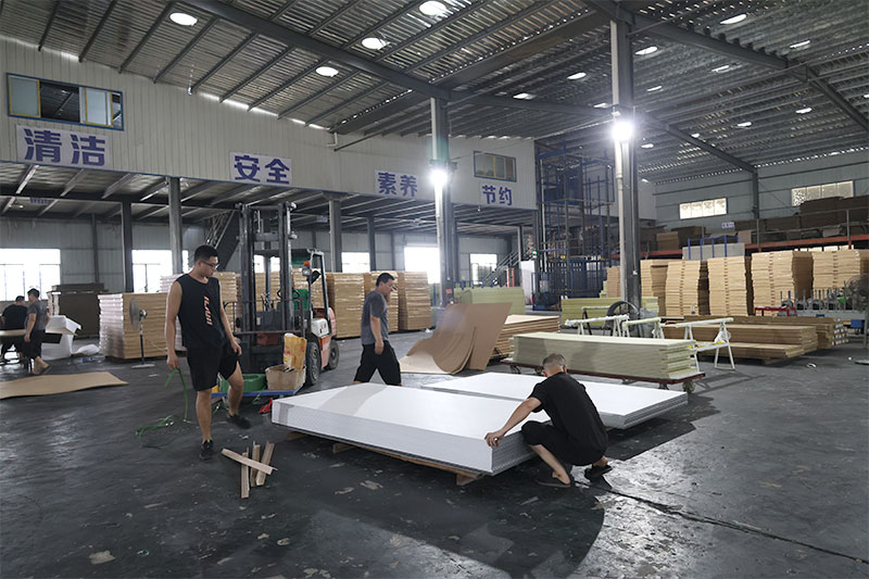 Nh&agrave; cung cấp tấm tường PVC