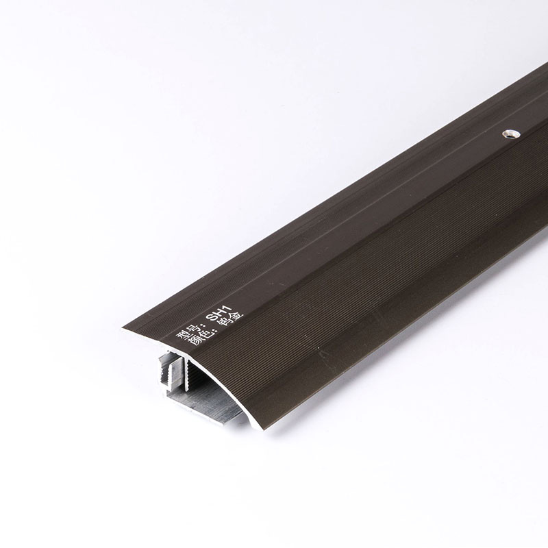 Dải chuyển tiếp kim loại