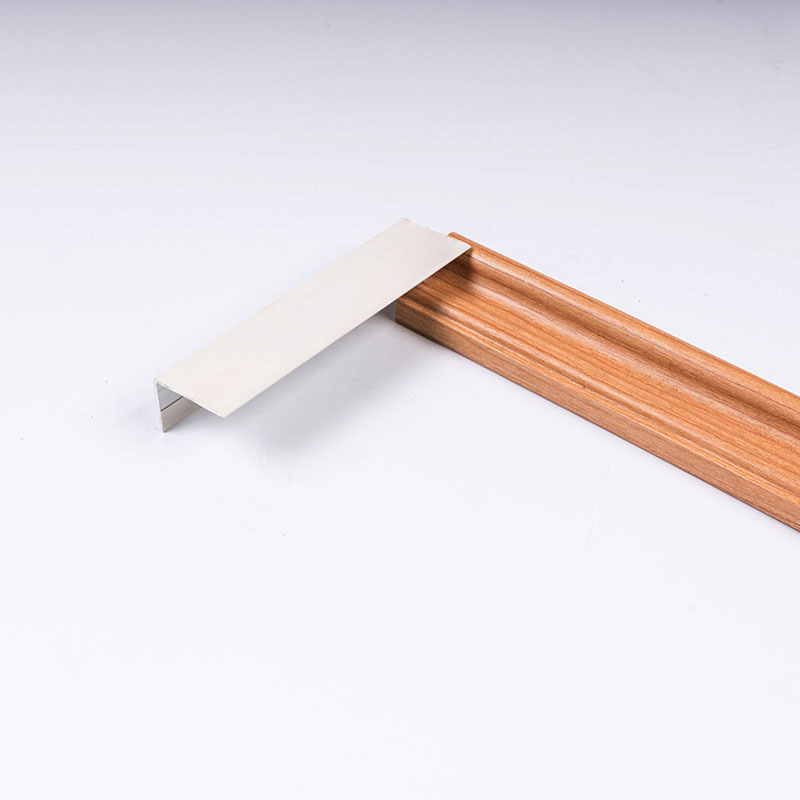 Viền cạnh gạch l&aacute;t s&agrave;n t&ugrave;y chỉnh