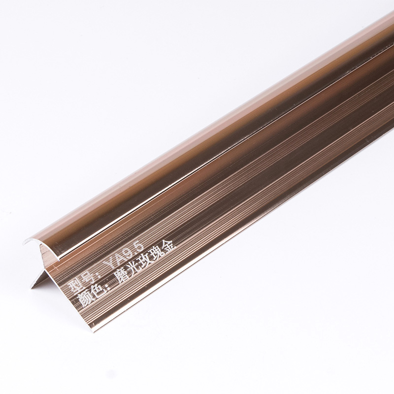 Viền gạch g&oacute;c ngo&agrave;i