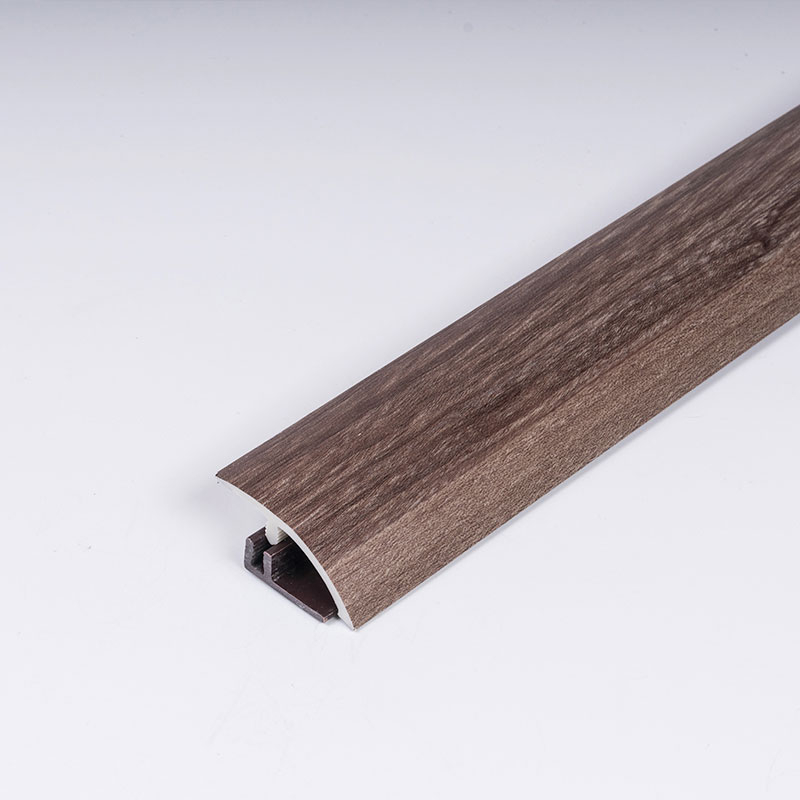 Tấm thảm viền cạnh sang trọng