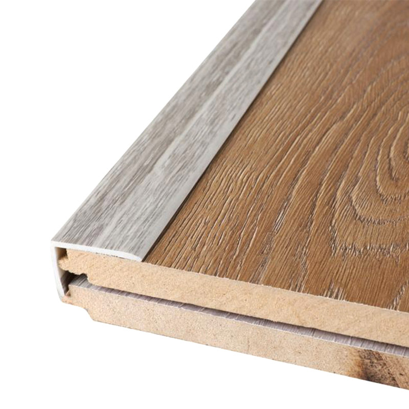  Dải cạnh cầu thang h&igrave;nh chữ F