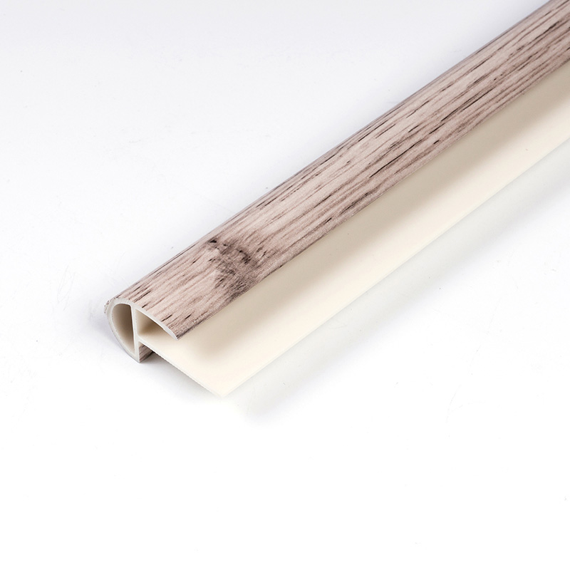 Dải cạnh cầu thang PVC