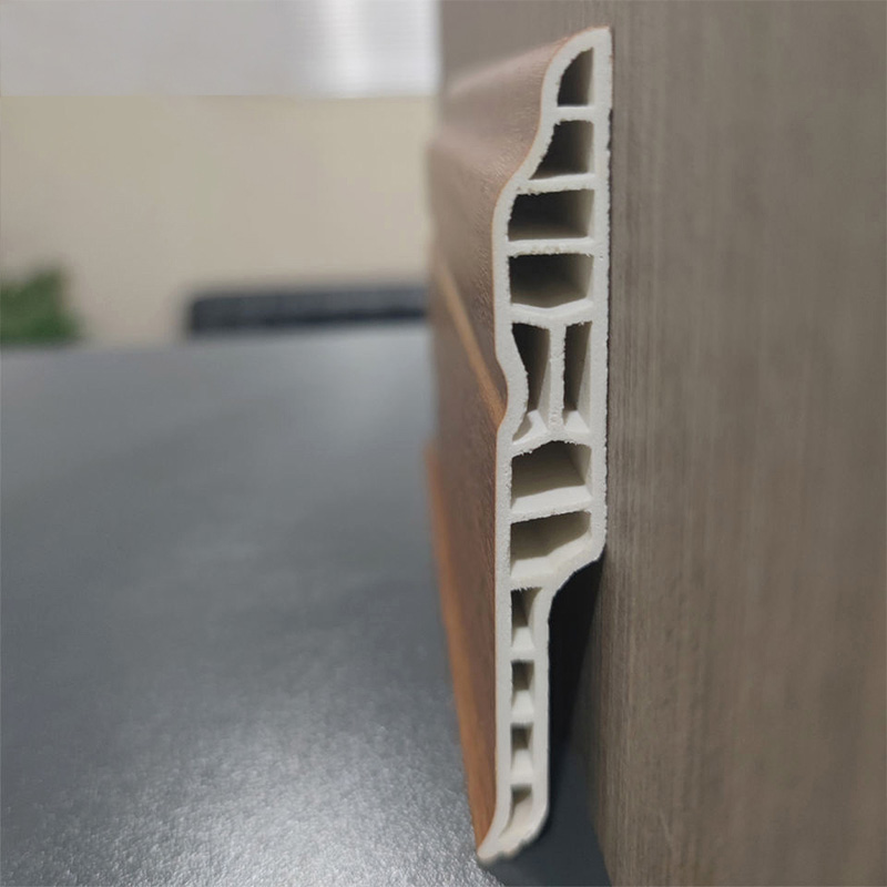 V&aacute;ch cầu thang