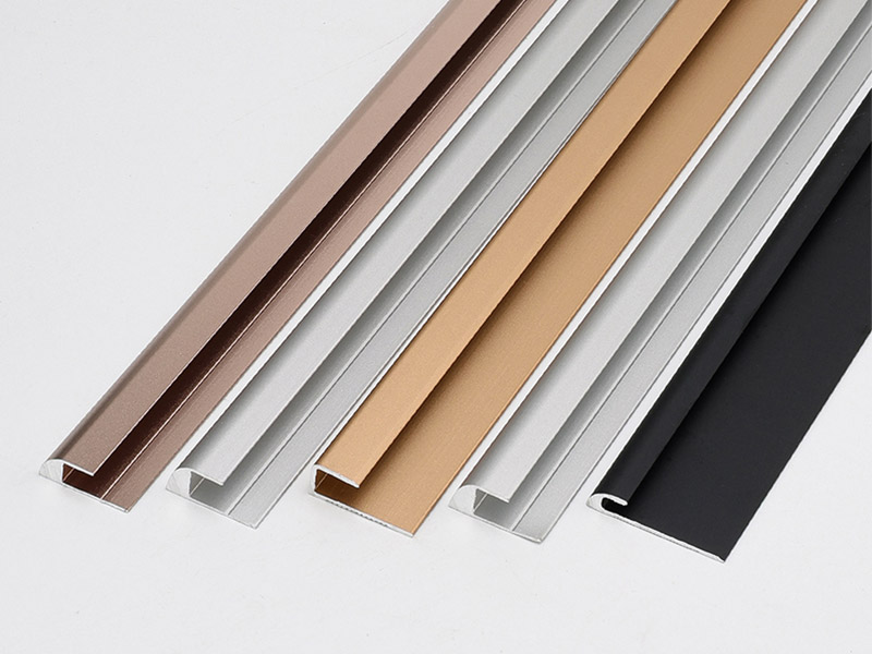  Tấm l&oacute;t s&agrave;n bằng khu&ocirc;n chữ C