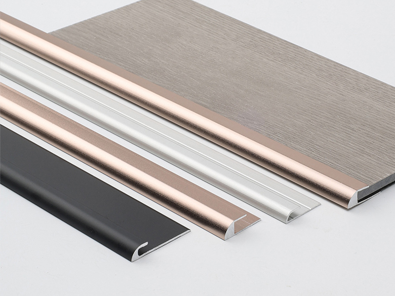 Viền s&agrave;n h&igrave;nh chữ C