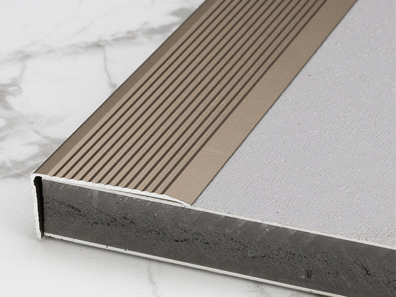 Tấm trải s&agrave;n h&igrave;nh chữ L