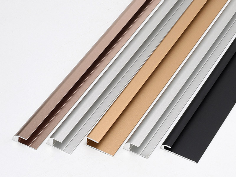 Viền s&agrave;n h&igrave;nh chữ C