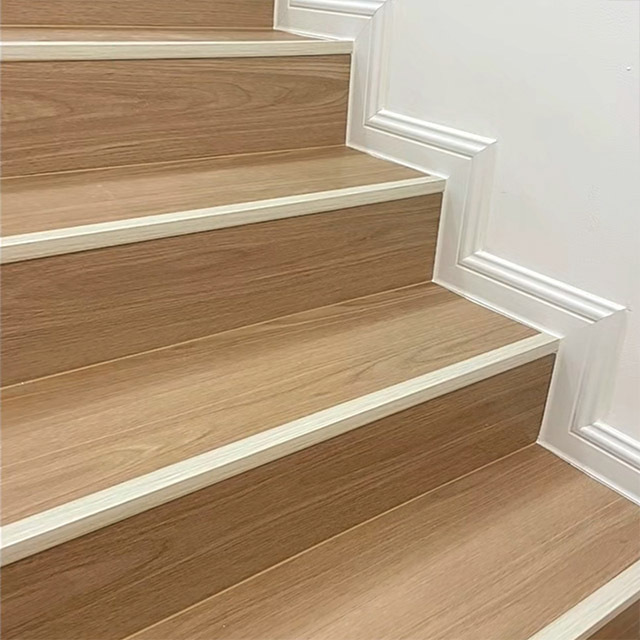 Hồ sơ mũi cầu thang PVC hình chữ F 20 * 25 mm