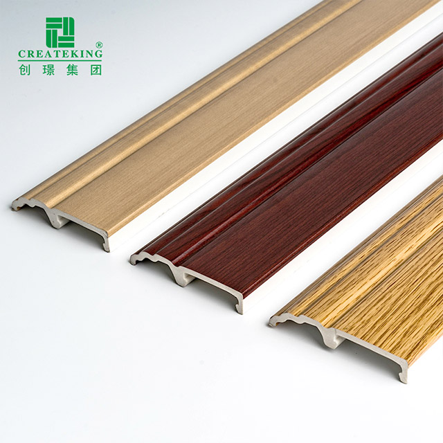 Tấm ốp chân tường kẹp PVC 100 * 15mm