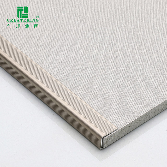 Dải cạnh sàn hình chữ C 21,9x5,2mm 