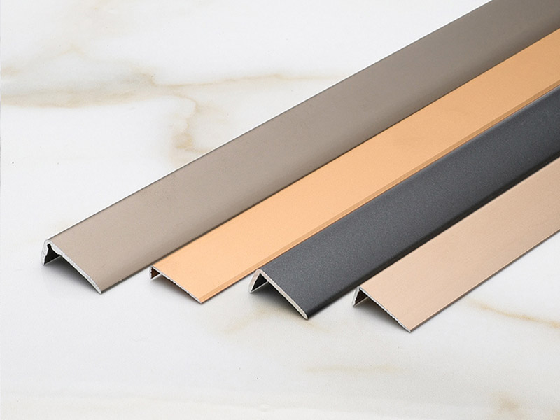 Tấm bảo vệ g&oacute;c s&agrave;n kim loại h&igrave;nh chữ L