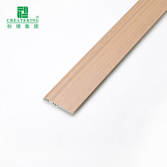 Tấm ốp chân tường bằng bút chì PVC 90 * 17mm