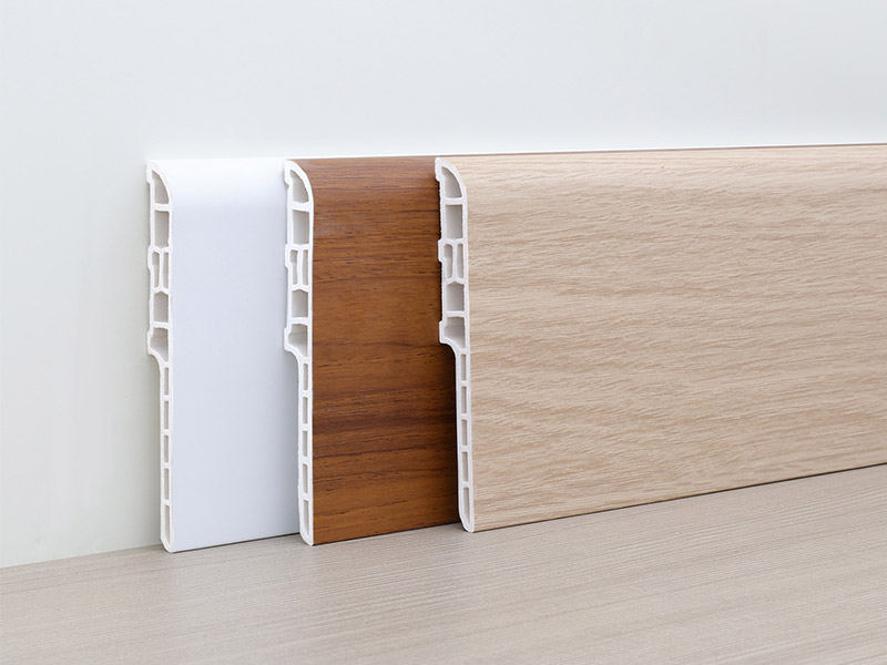 Tấm ốp ch&acirc;n tường cao 100 * 13mm SPC