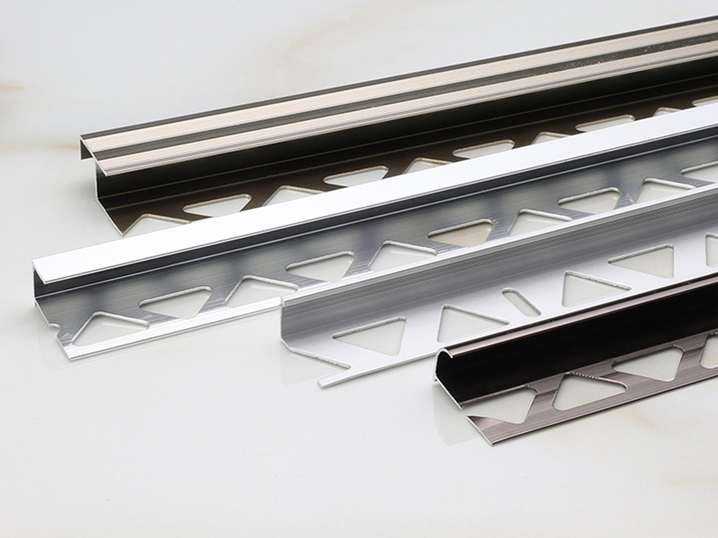  Tấm ốp nh&ocirc;m h&igrave;nh chữ L