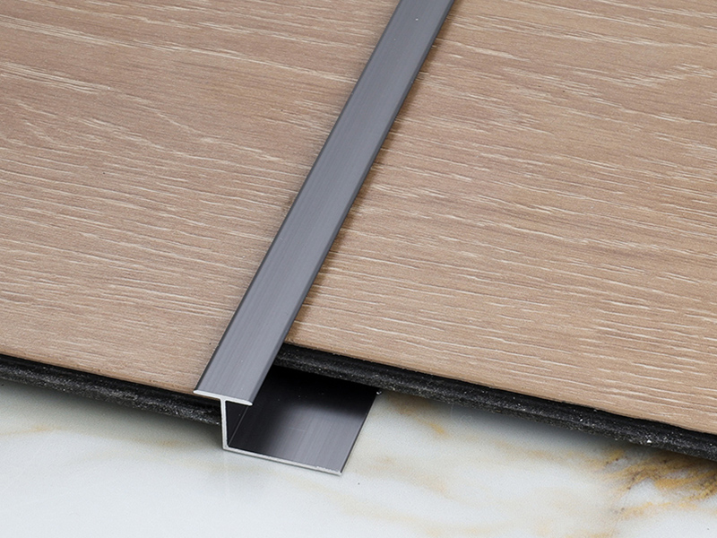 Viền cạnh h&igrave;nh chữ T