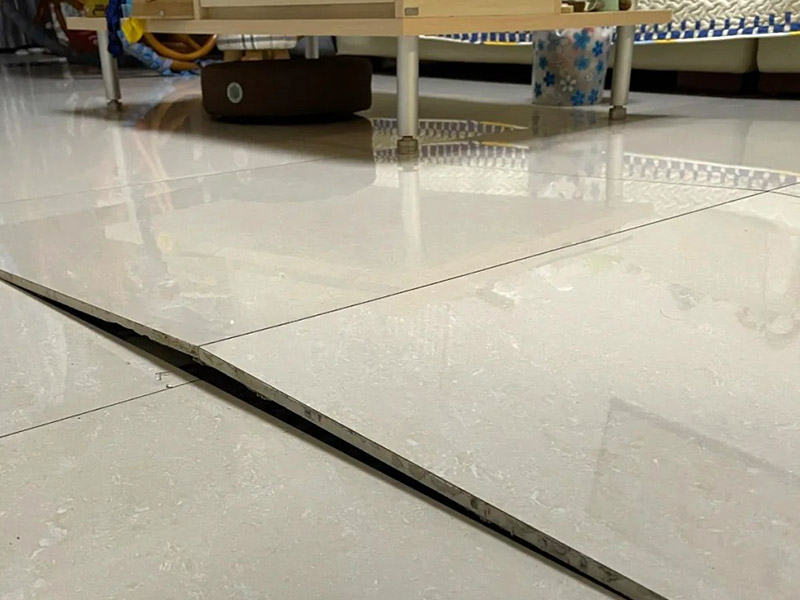 Làm thế nào để bạn sửa chữa cạnh của gạch bị cong vênh?