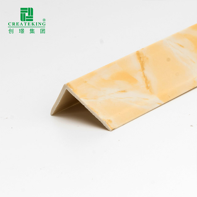 Tấm bảo vệ góc sàn gỗ cứng PVC hình chữ L 32 * 28mm 
