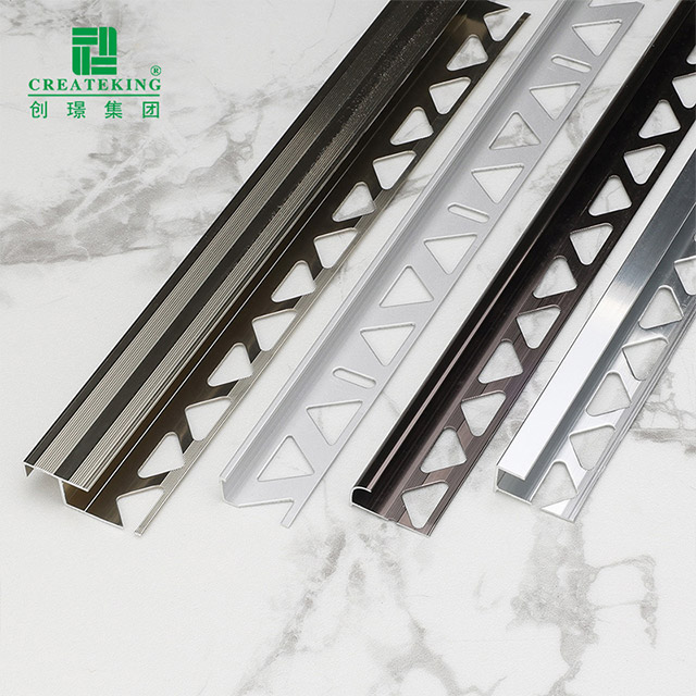 Hồ sơ mũi cầu thang nhôm 14,1x40,6mm