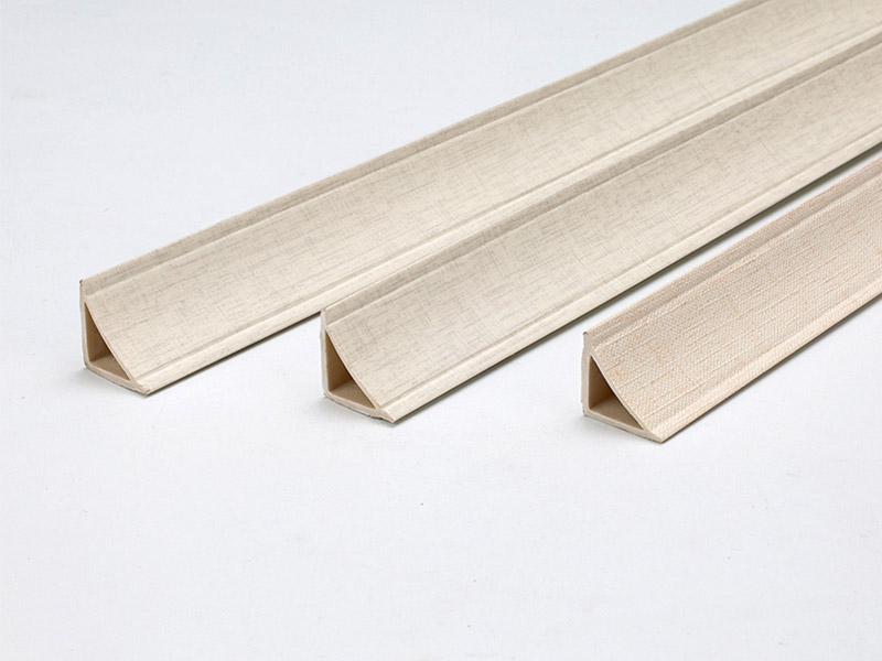 Viền g&oacute;c trong PVC 20 * 20mm