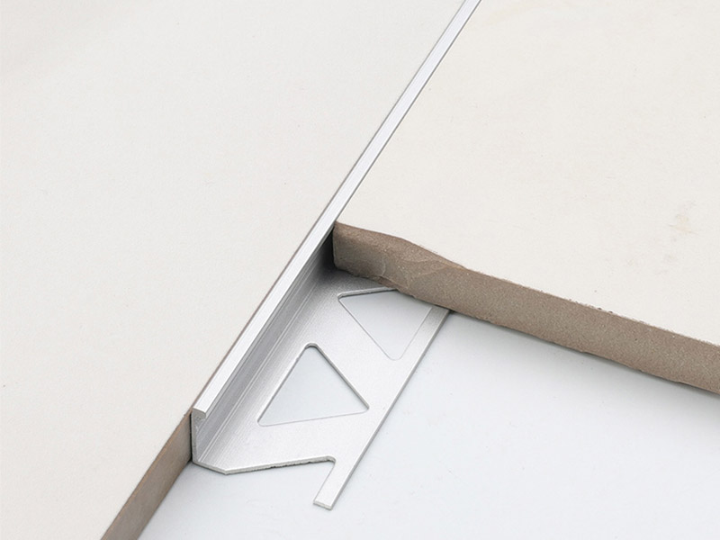  Tấm ốp nh&ocirc;m h&igrave;nh chữ L