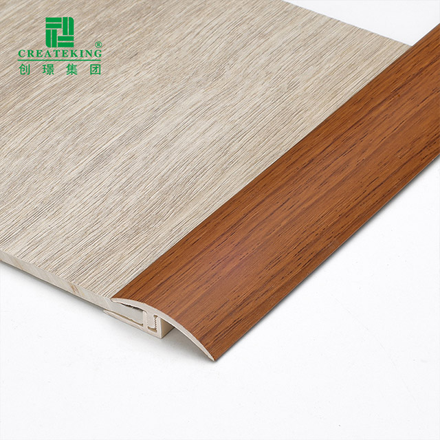Dải chuyển tiếp sàn Spc hạt gỗ 32 * 4mm