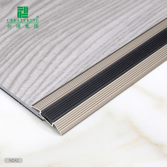 Thanh ngưỡng chống trượt bằng nhôm 4,95x33mm có chèn cao su