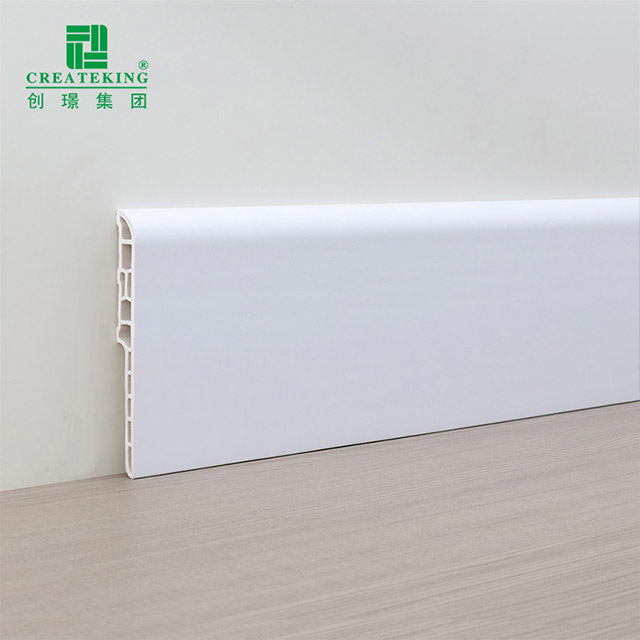 Tấm ốp chân tường cao 100 * 13mm SPC