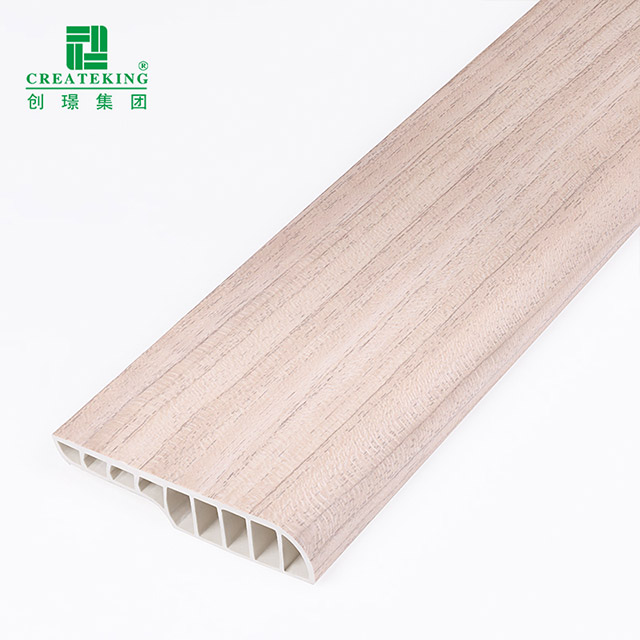 Tấm ốp chân tường bằng bút chì PVC 75 * 15mm