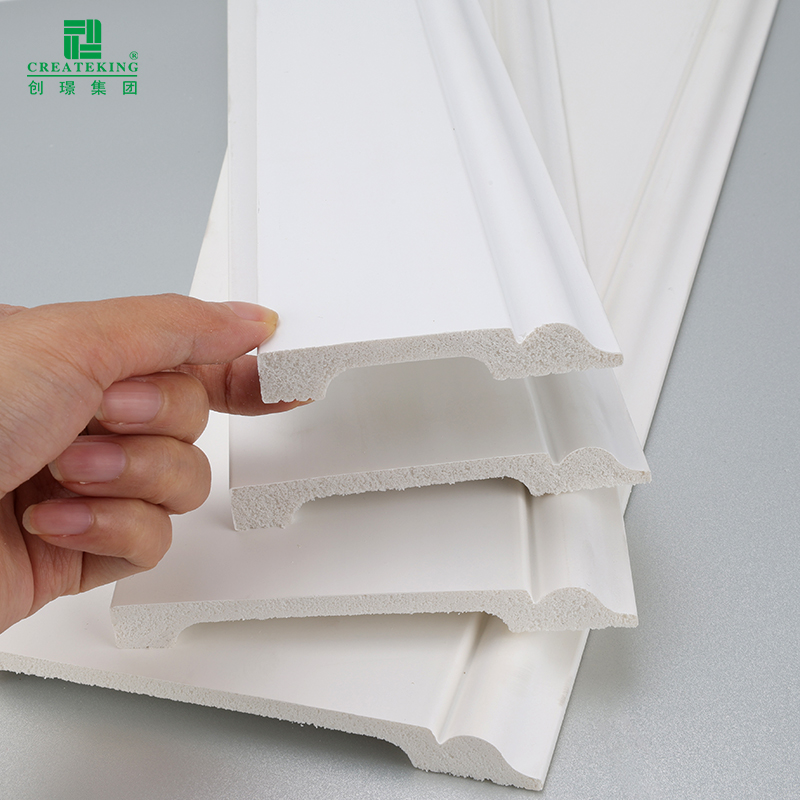 Tấm ốp chân tường PS cổ điển 80-150mm Khuôn ván chân tường bằng Polystyrene tái chế
